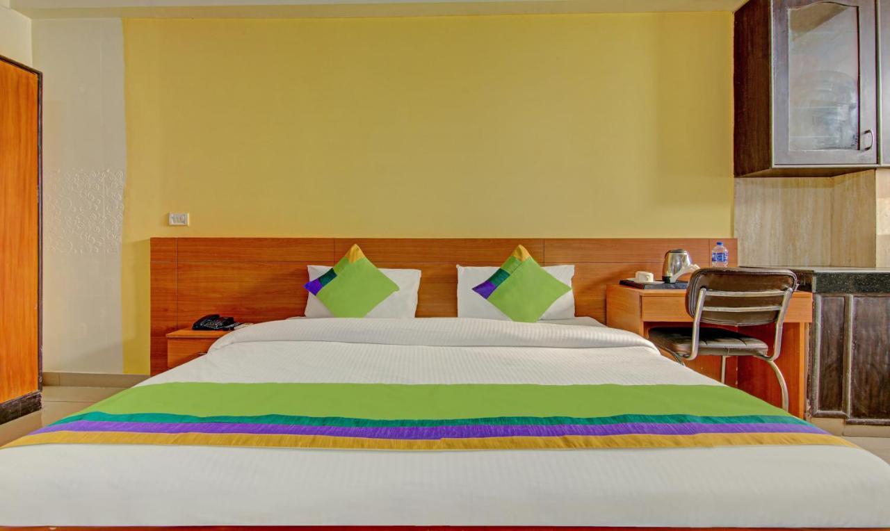 Treebo Tms Residency Hotel Ню Делхи Екстериор снимка