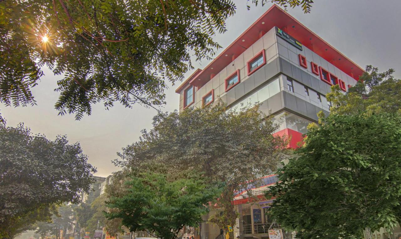 Treebo Tms Residency Hotel Ню Делхи Екстериор снимка