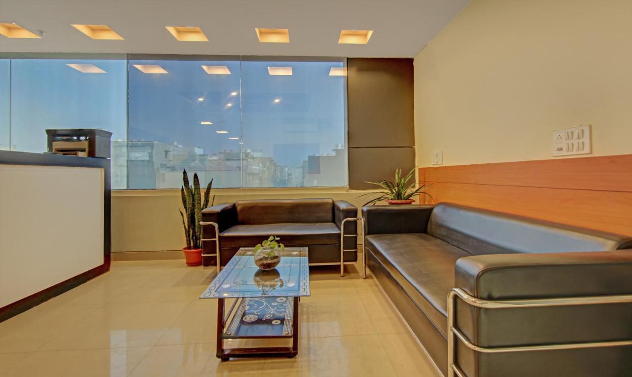 Treebo Tms Residency Hotel Ню Делхи Екстериор снимка