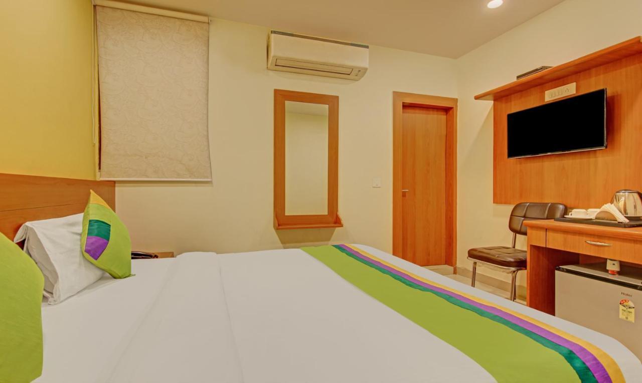Treebo Tms Residency Hotel Ню Делхи Екстериор снимка